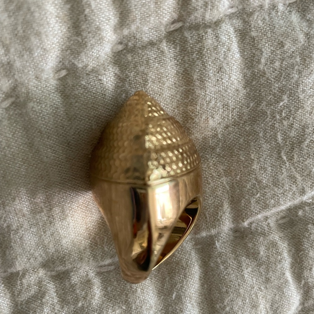 ✨ 🐍 Smashbox Santigold gold snake pyramid lipstick ring